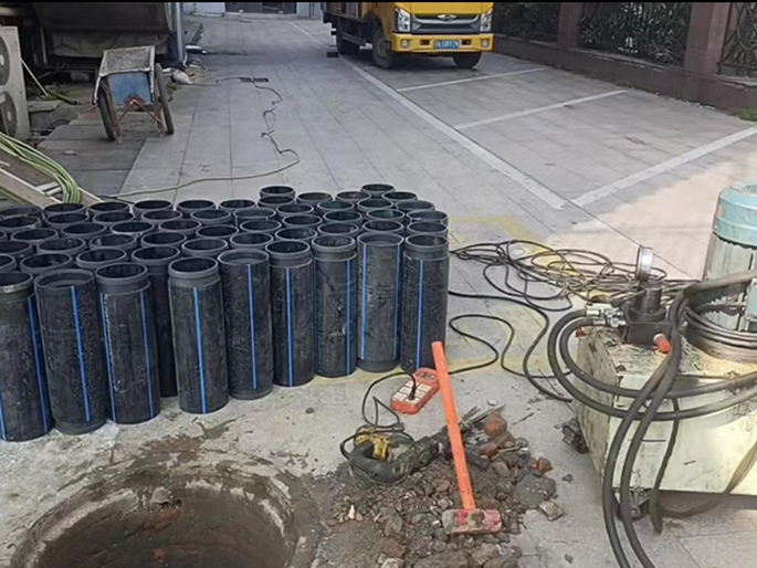 溪湖PE置换管厂家 DN315置换管 非开挖管短管置换