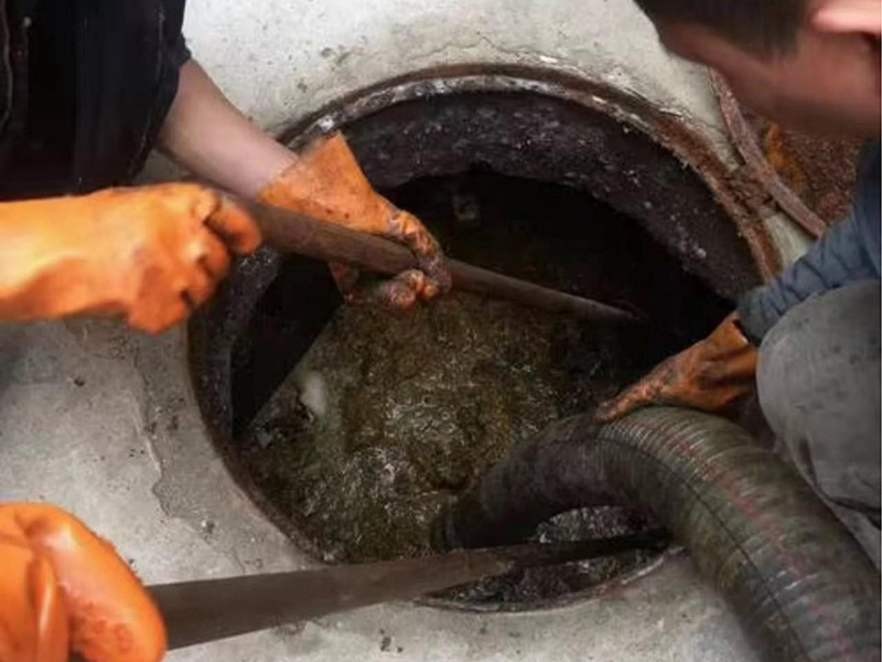 溪湖清理化粪池时如何避免沼气的危害?